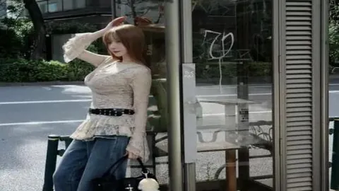 “伍德兰德术后重返赛场荣获美巡赛英勇奖”